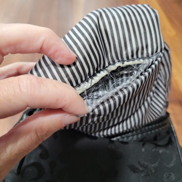 Thirty One Shoulder Bag Purse in Retired Black Parisian Jaquard - Picture 7 of 12